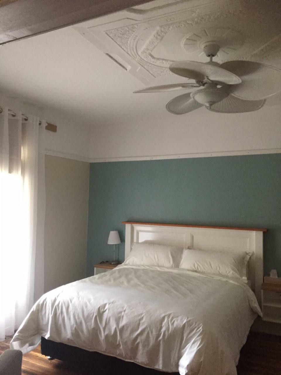 Harrison House Bed and Breakfast Strahan Buitenkant foto